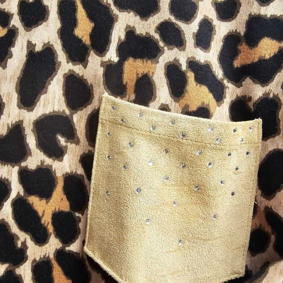 NWT Quacker Factory Leopard Print Top With Rhinestone Pocket, Long Sleeves, 2X - Picture 4 of 13